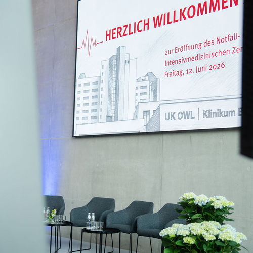 Bild NIZ Eröffnung Eingangshalle LED-Bildschirm