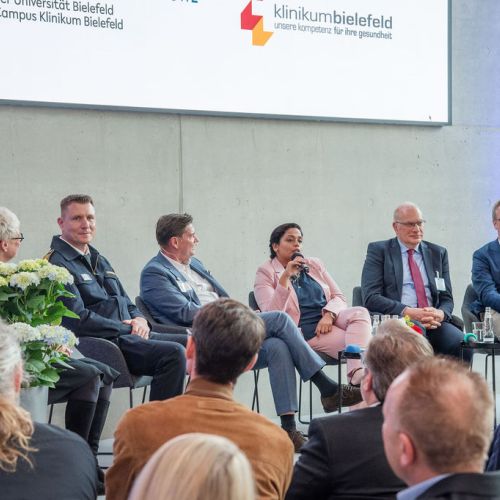 Bild NIZ Eröffnung Talkrunde