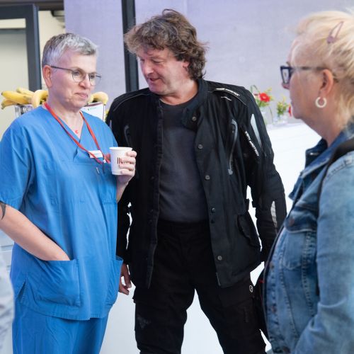 Bild NIZ Eröffnung Team