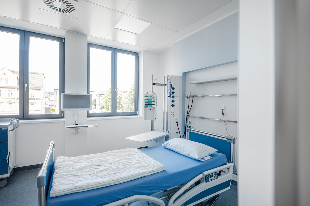 Notfall- und Intensivmedizinisches Zentrum_Intensivzimmer (Foto: Vanessa Battré)
